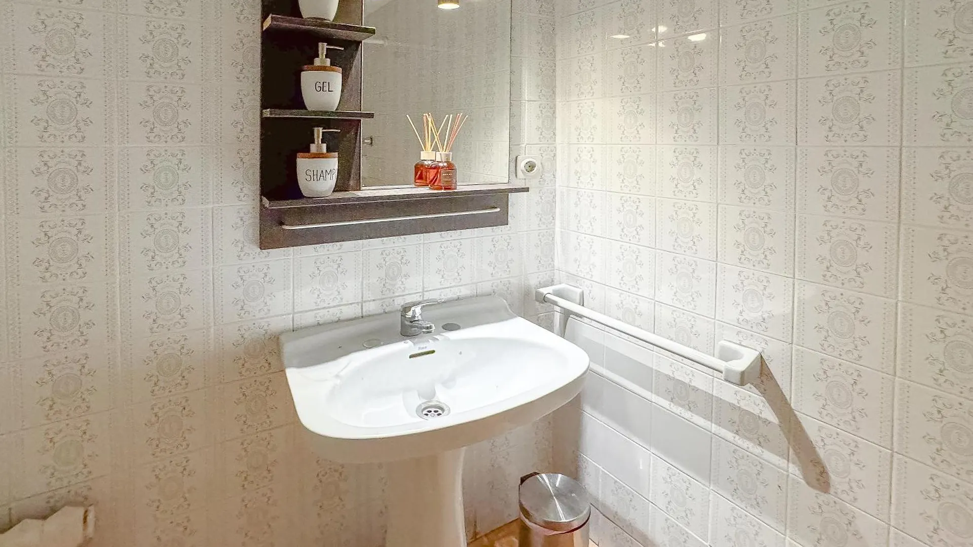Lovely Rooms In Shared Apartment Gracia Neighborhood Barcelona