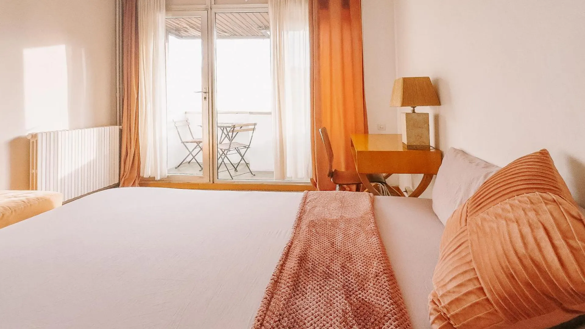 Lovely Rooms In Shared Apartment Gracia Neighborhood バルセロナ