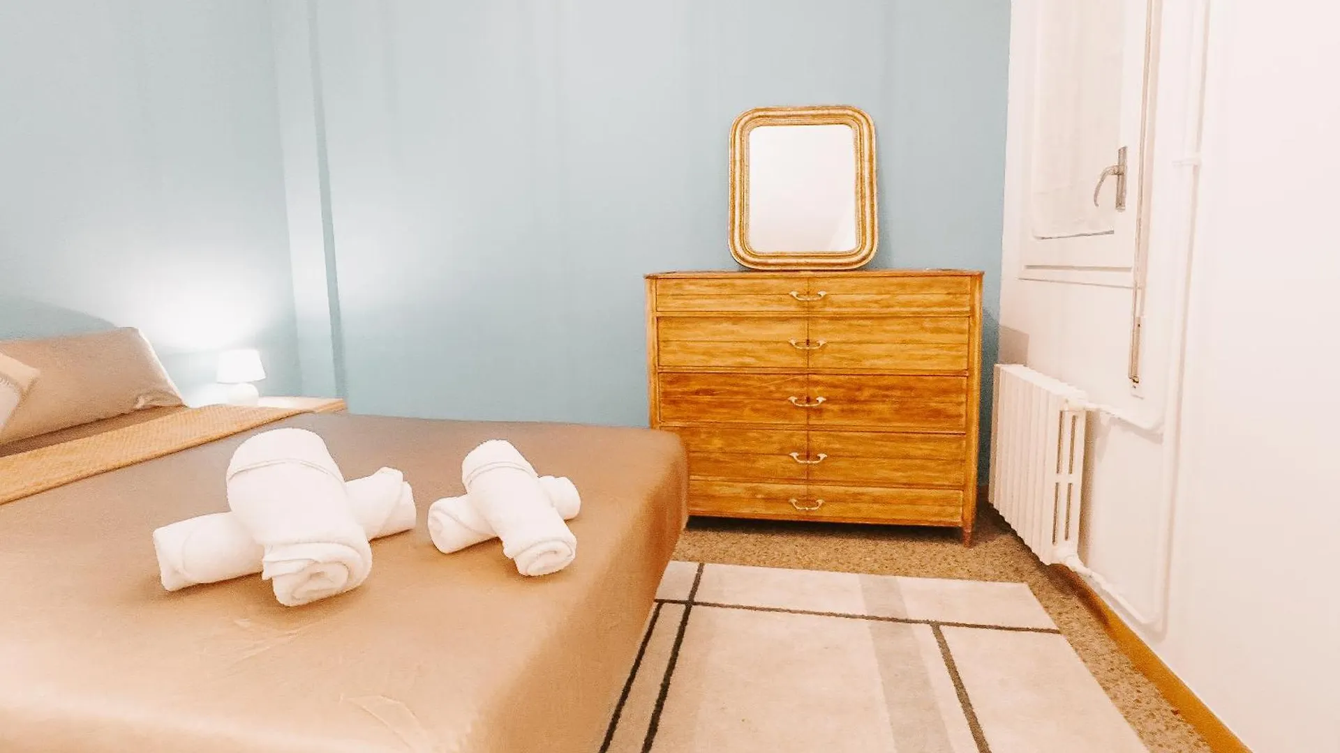 Lovely Rooms In Shared Apartment Gracia Neighborhood バルセロナ スペイン