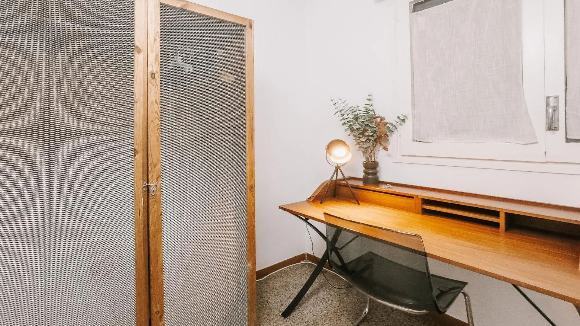 Lovely Rooms In Shared Apartment Gracia Neighborhood Barcelona 0*,  Spain