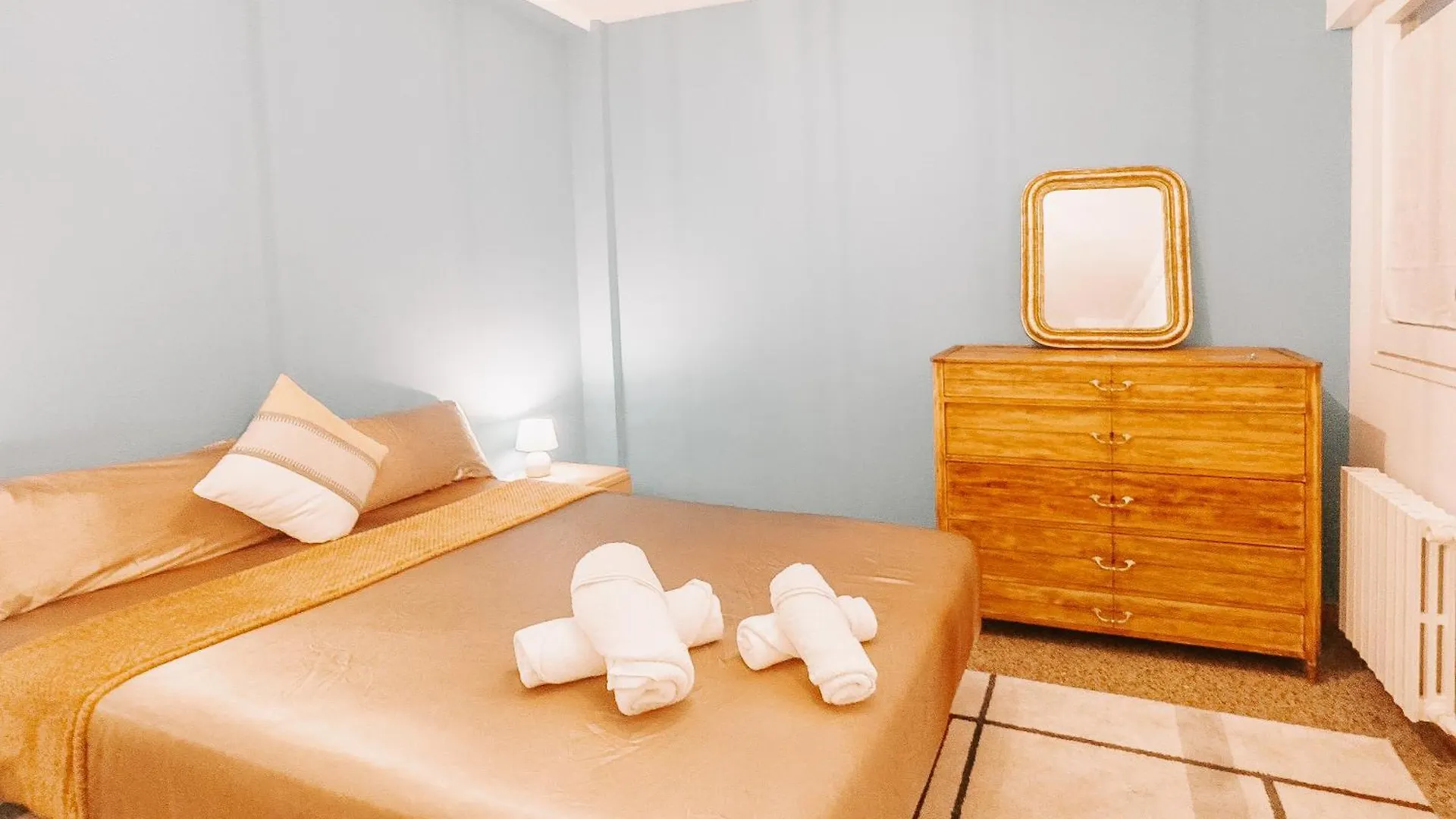 Lovely Rooms In Shared Apartment Gracia Neighborhood バルセロナ