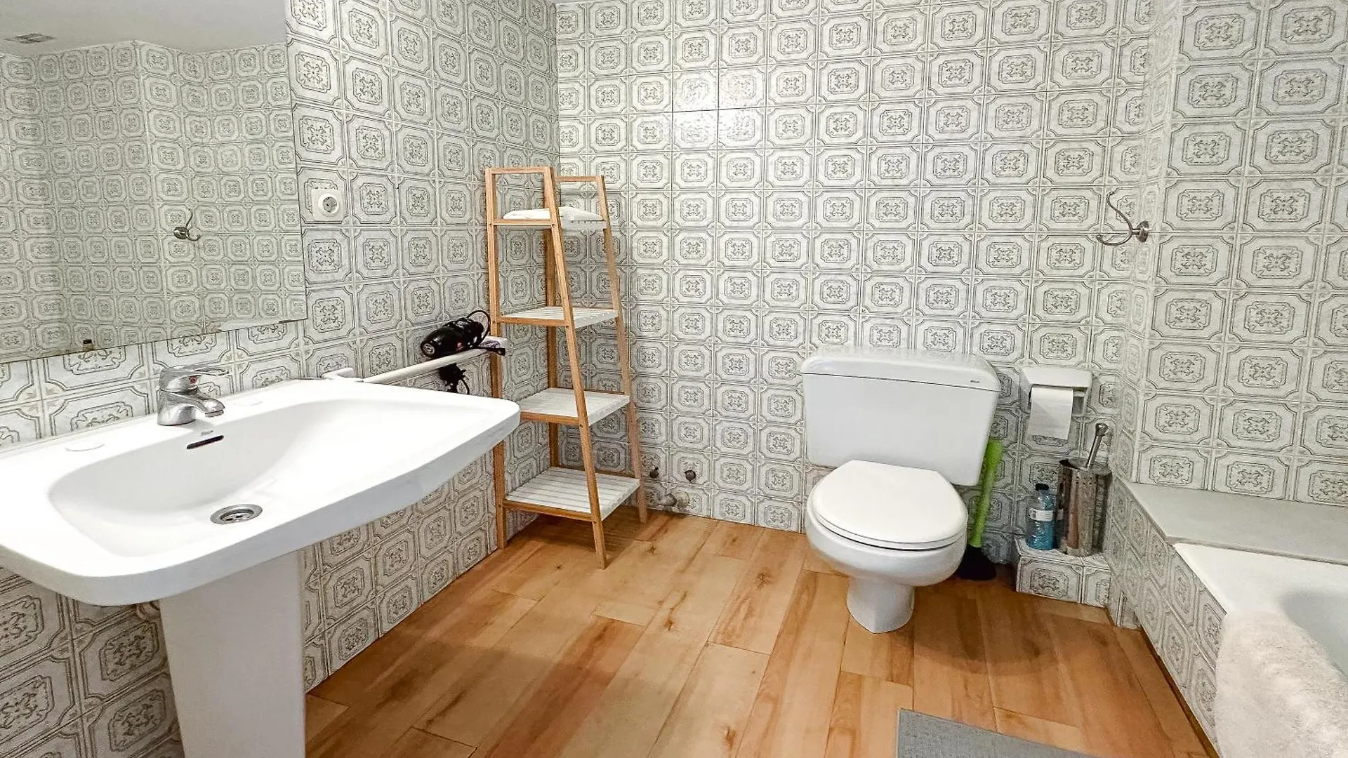 Lovely Rooms In Shared Apartment Gracia Neighborhood Barcelona 0*,