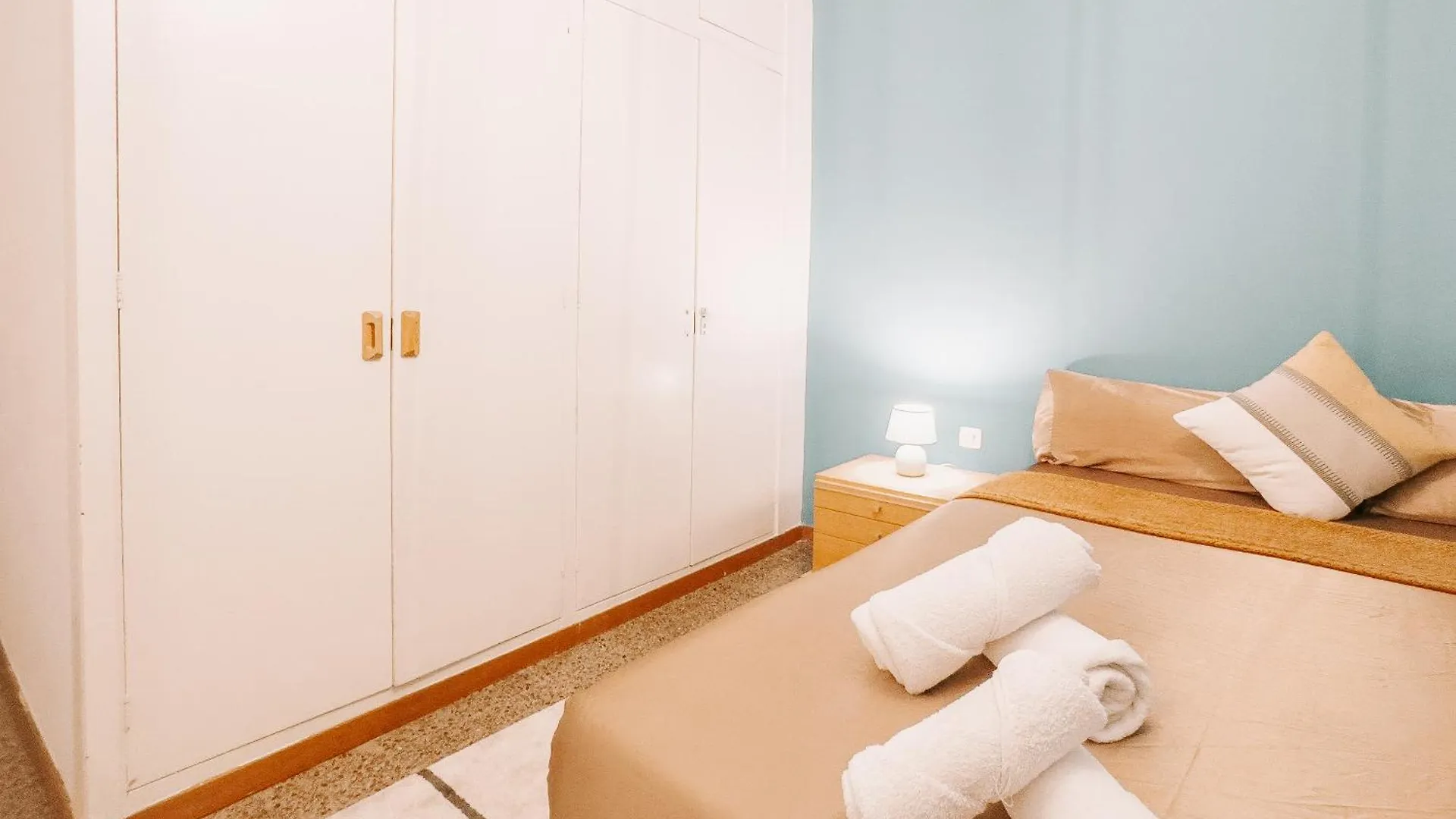 Lovely Rooms In Shared Apartment Gracia Neighborhood Barcelona