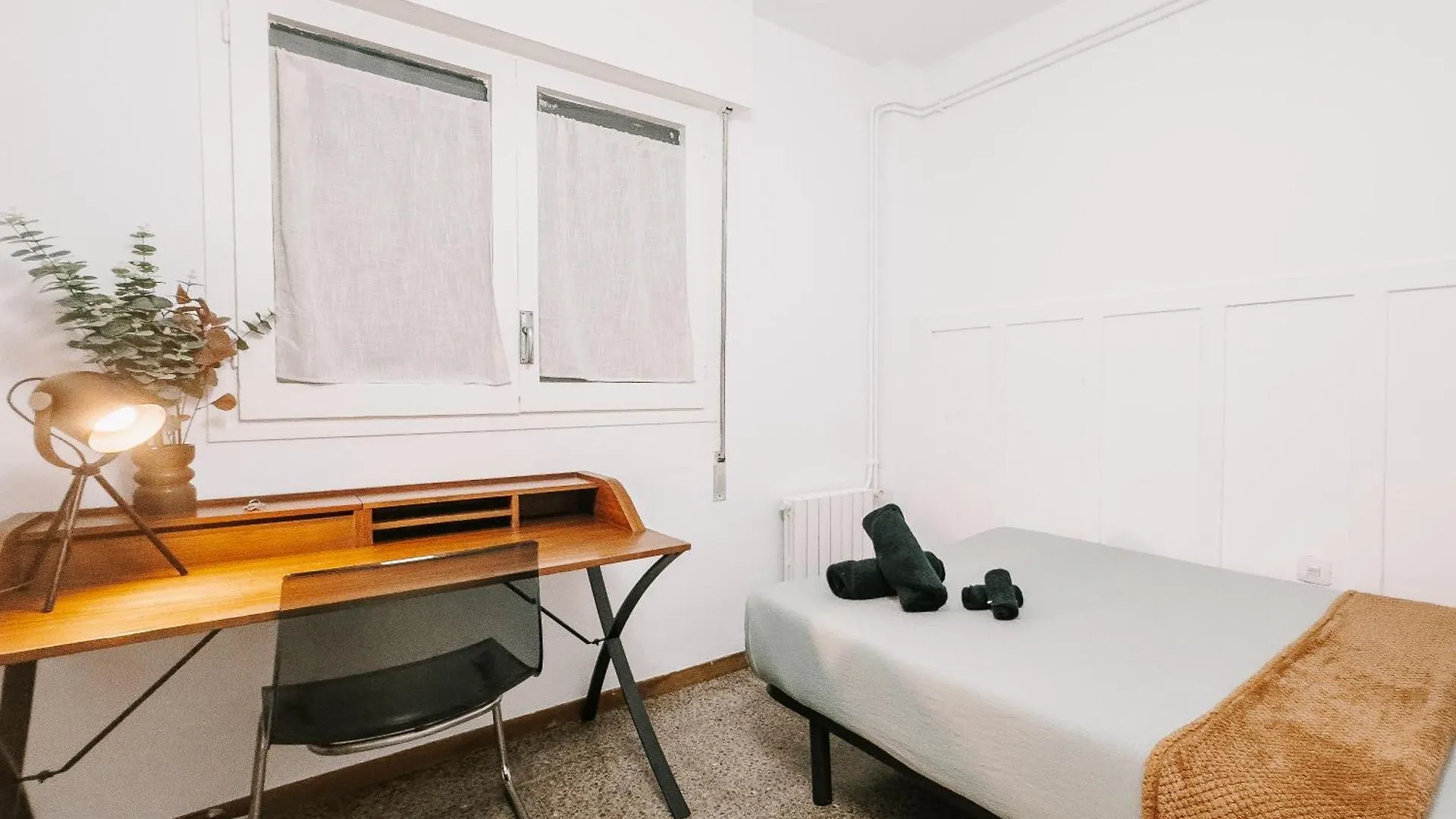 Lovely Rooms In Shared Apartment Gracia Neighborhood Barcelona España